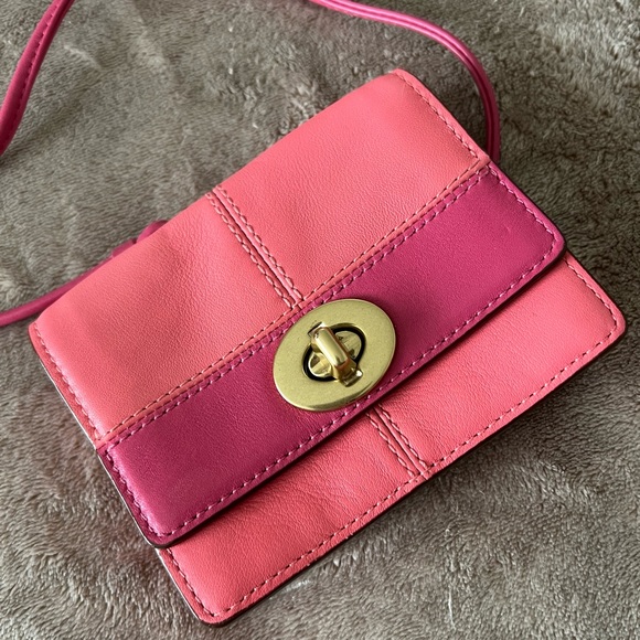 Coach Mini Crossbody - Picture 7 of 7